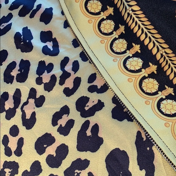 🍂 The Valentina Venetian Hooded Ornate Jacket - Picture 8 of 8